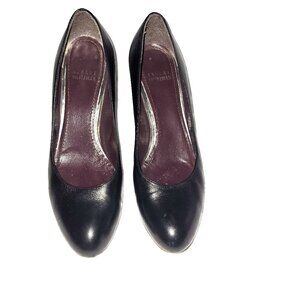 Stuart Weitzman Black Round Toe Pumps - 6.5